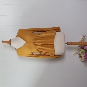 Time And Tru Long Sleeve Boho Top / Size Medium (8 - 10) / Gold Color